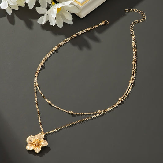 Collier Double Rang Femme – Pendentif Fleur Volantée, Style Chic et Minimaliste