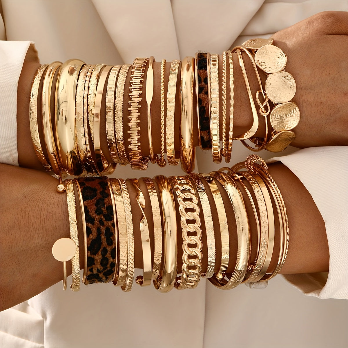 Set de Bracelets Vintage “Old Money” – 7/10/12 Pièces, Motifs Léopard et Nœud Torsadé, Élégance Intemporelle pour Femmes