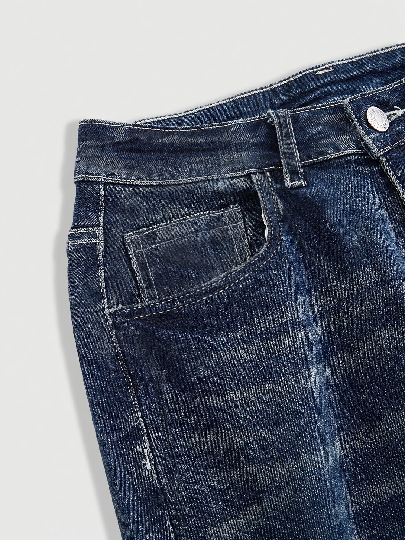 Pantalon denim femme tendance – Poches arrière décorées