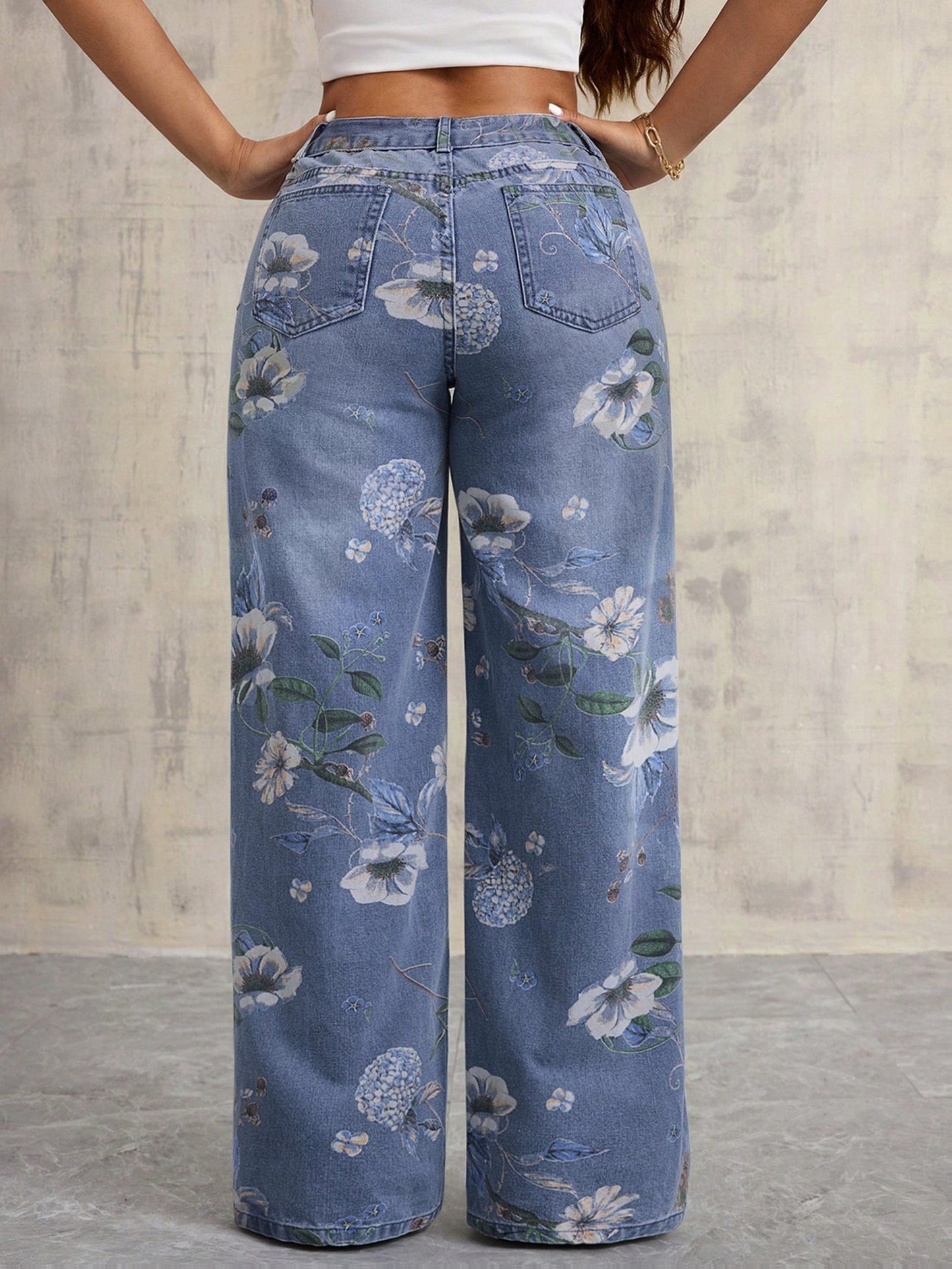 Jean femme vintage à jambes larges & imprimé floral