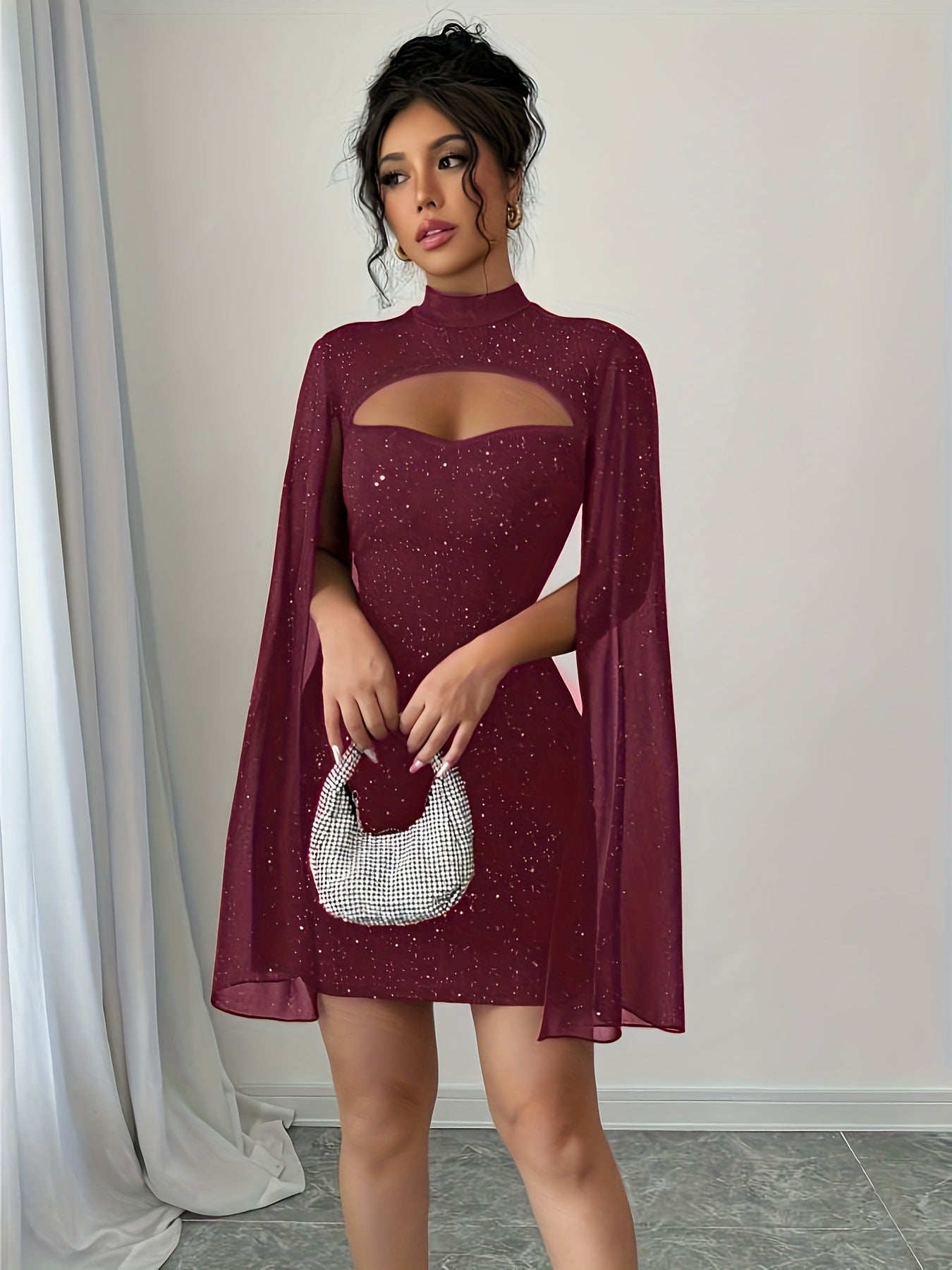 Robe Femme de Soirée – Col Montant, Style Cape Brillant, Parfaite pour Clubs et Fêtes