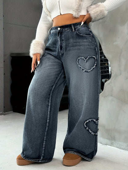 Jean Signature Femme – Coupe Droite Large & Détail Cœur Brodé