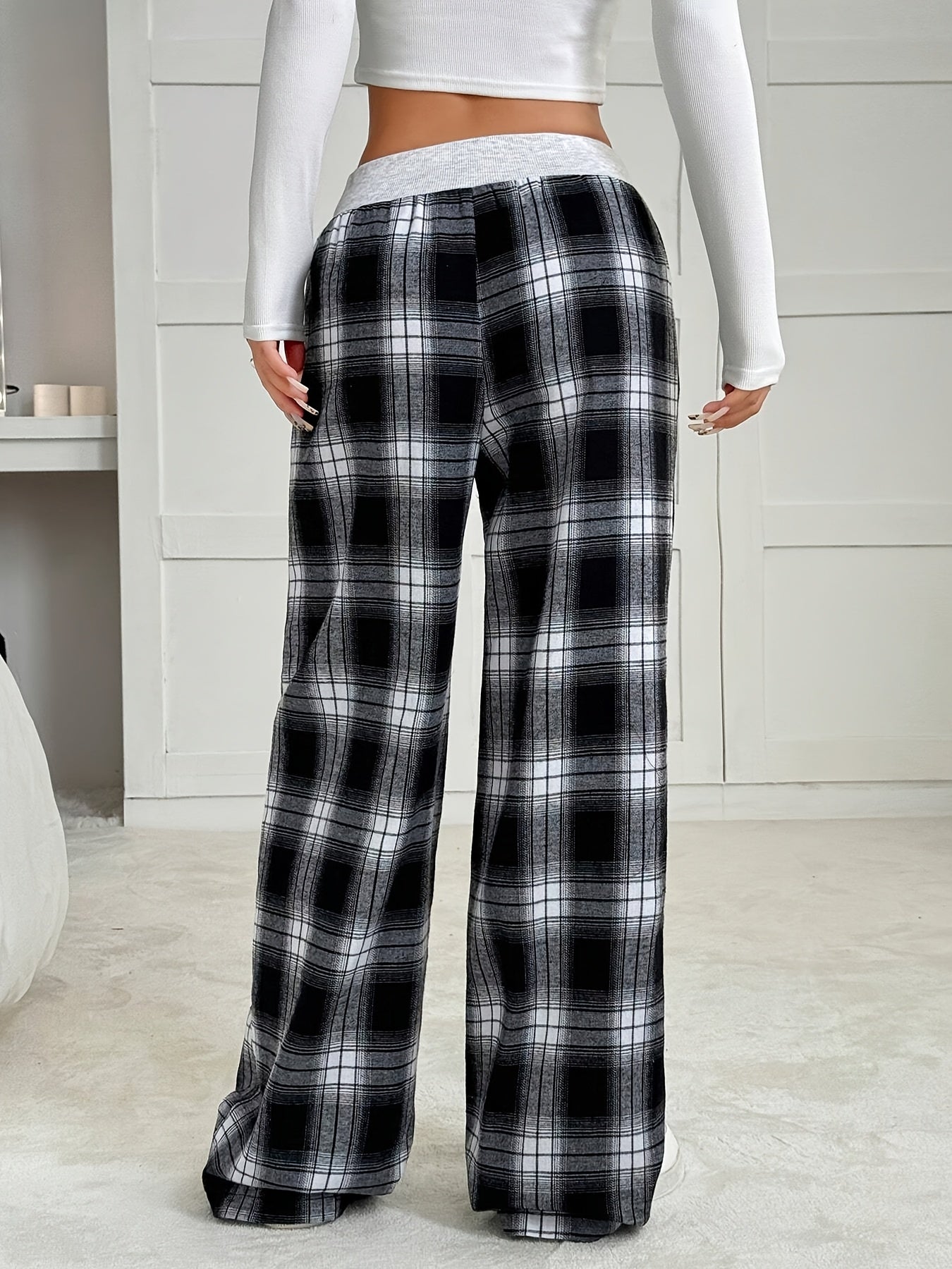 Pantalon Femme Léger à Carreaux – Taille Basse, Longueur Longue, Print Géométrique