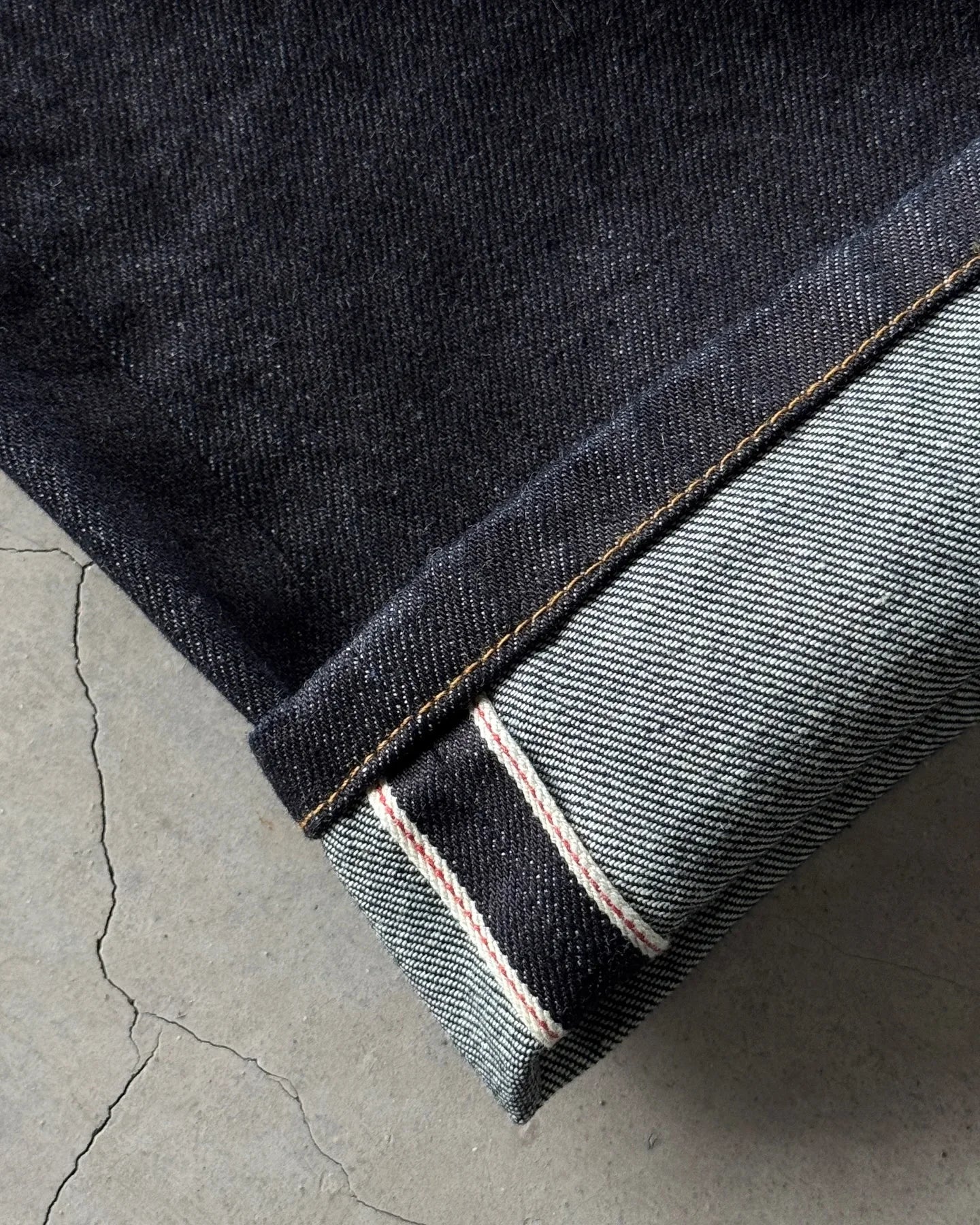 Jean Baggy Y2K Unisexe – Style Japonais & Détails Brodés