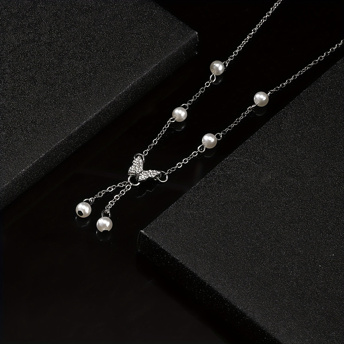 Collier Femme Papillon – Perles Artificielles, Look Chic et Raffiné